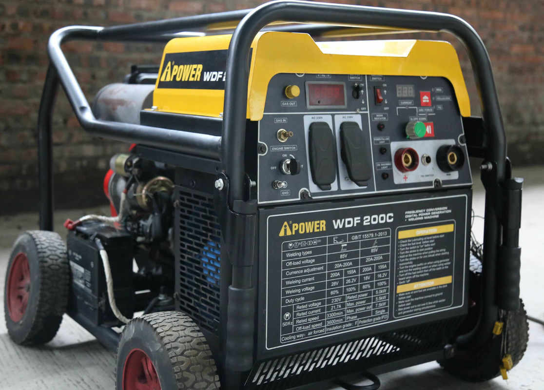 Portable 200A Diesel Engine Driven Welder (MMA, TIG, Cellulose down