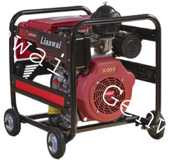 250A Portable Pipeline / Steel Structure  Diesel Welding Generator With AC 3kW / 220V Output