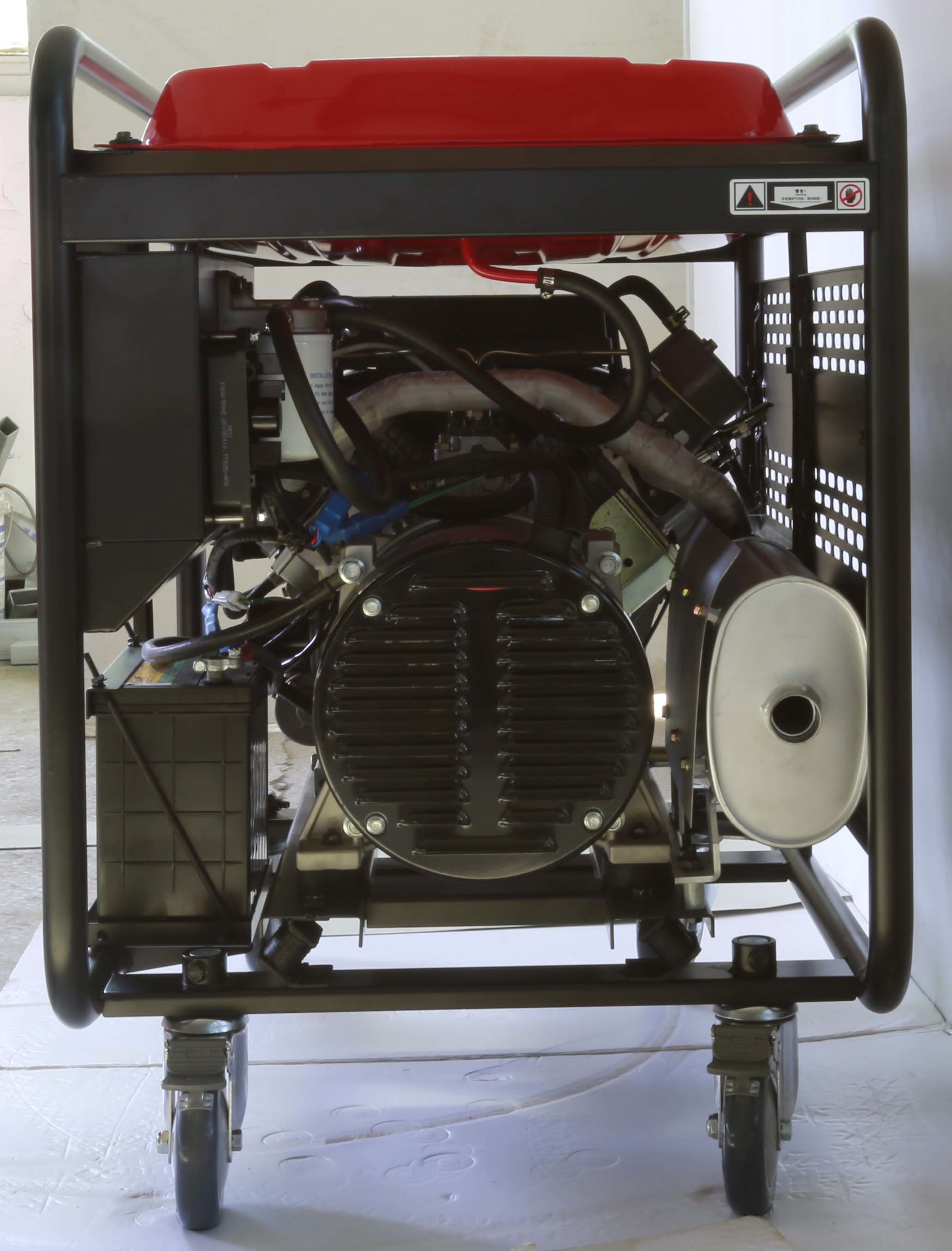 SCD1300DE Small Portable Diesel Generator 230V*380V 12kw Diesel Generator